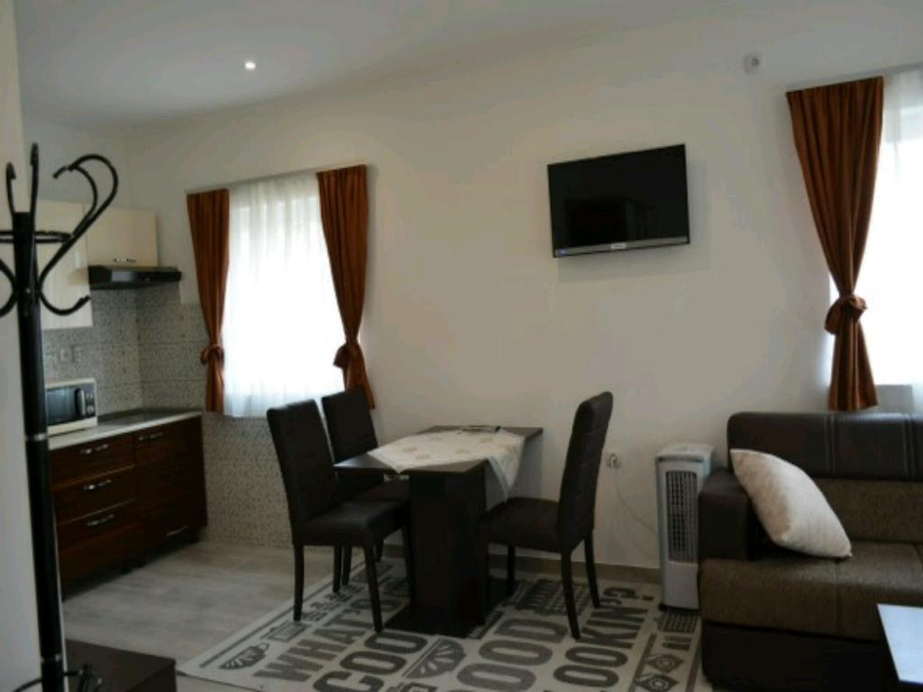 Guest House First Stop Раковица Экстерьер фото