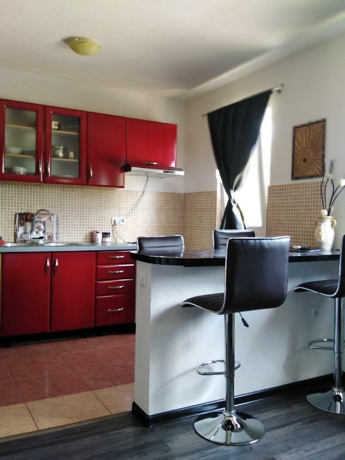 Guest House First Stop Раковица Экстерьер фото