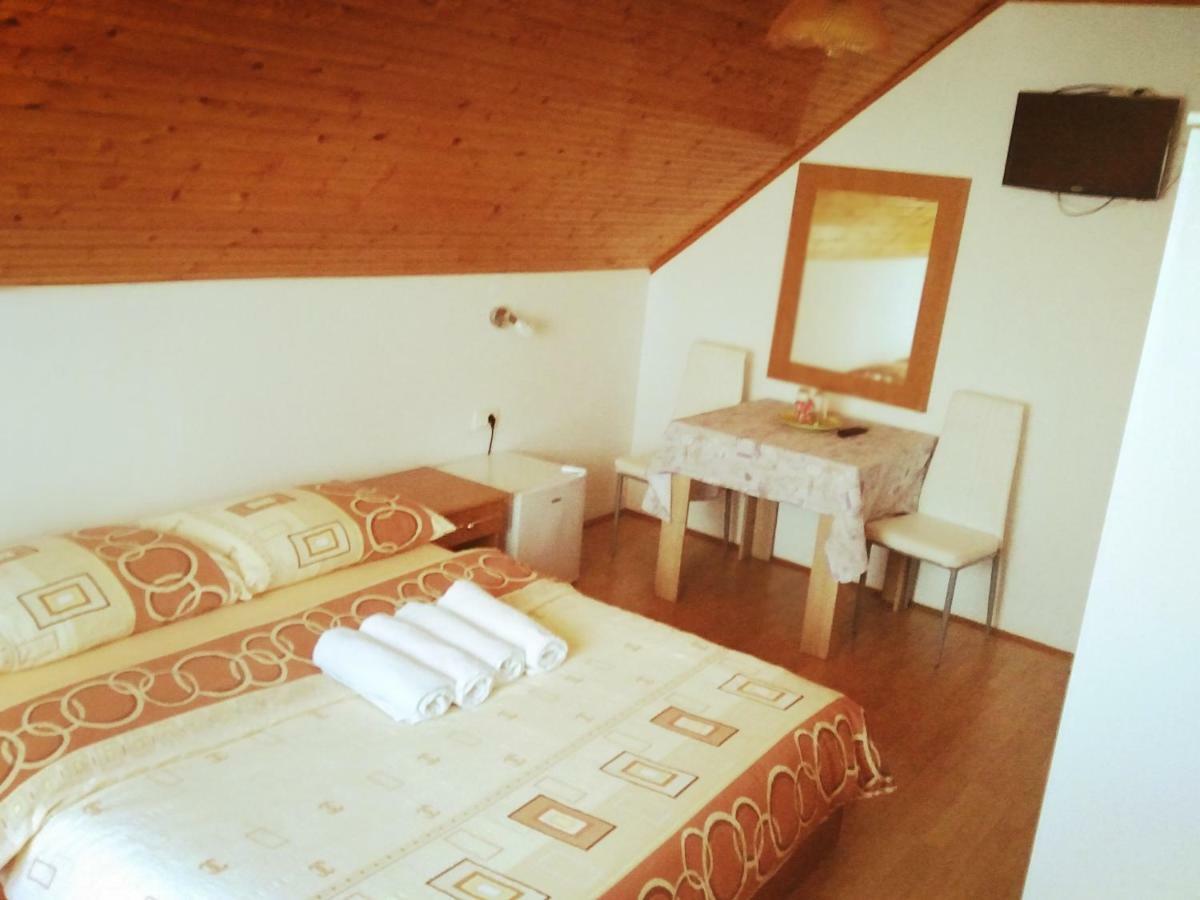 Guest House First Stop Раковица Экстерьер фото